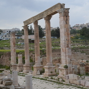 Gerasa, Roman north-south mainstreet (cardo), Colonnade