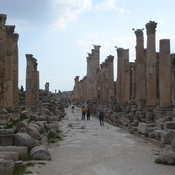 Gerasa, Roman north-south mainstreet (cardo), Colonnade