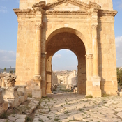 Gerasa,  North tetrapylon with colonnade