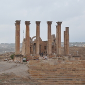Gerasa,   Remains of the temple of goddess Artemis, Columns