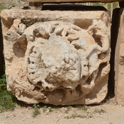 Gerasa,  Remains of the temple of Jupiter, Decoration
