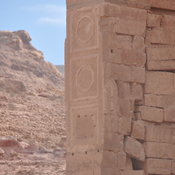 Petra, Inner city, Qasr al-Bint, Temple of the Arabian god Dusares, Decoration