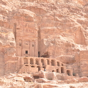 Petra, Royal tombs, Urn
