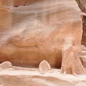 Petra, Siq, Sculpture of dromedaries