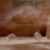 Petra, Siq, Sculpture of dromedaries