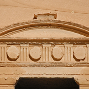 Little Petra, Entrance of the biclinum, Decorated lintel