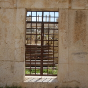 Qasr al-Abd, Gate