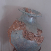 Janzur, Glass urn