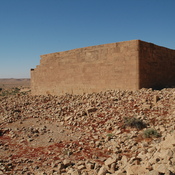 Qasr Banat, Fortified farm (centenarium)