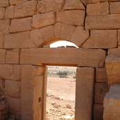 Qasr Banat, Fortified farm (centenarium), entrance