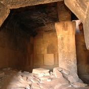 Qasr Banat, Mausoleum, Lower chamber