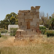 Lepcis Magna, Mausoleum with women's heads
