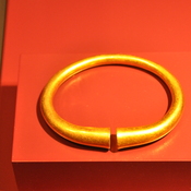 Apahida treasure, Bracelet of gold