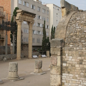 Tarraco, Two columns with architrave on former forum
