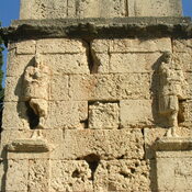 Tarraco, Tower of Scipio with two sculptures