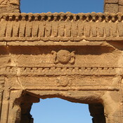 Naqa, Temple of Apedemak, Entrance, Lintel
