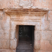 Cyrrhus, Remains of a hexagonal mausoleum of St Maron, stairs