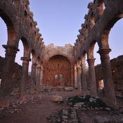 Mushabbaq,  Remains of Byzantine basilica church, middle aisle with colonnades