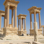 Palmyra, Wall