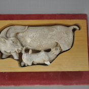 Arslan Tas, Ivories, Cow and calf