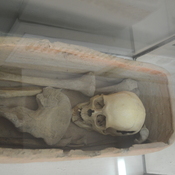 Afrosiab Hill, Tomb with bones