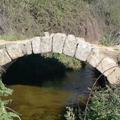 Puente romano en Cenicientos