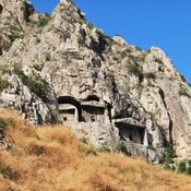 Amaseia, Rock tombs of the Royal Necropolis
