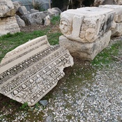Myra - Cornice