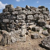 Nuraghe Is Cangialis
