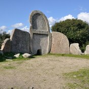 Giants Tomb s'Ena de Thomes