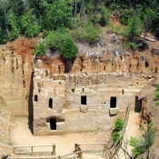 Populonia, Necropolis of thr Grottoes