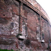 Amphtheatre Castrenese arches