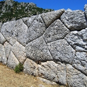 Polygonal Walls of Kassope