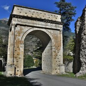 arch of Augustus