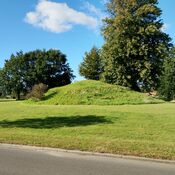 Rundhøj Vester Aaby