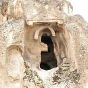 Ayazini - Metropolis. Tanrıçalı Mezar .