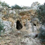 Finger Cave. Mount Carmel