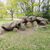Dolmen D18