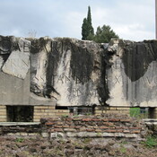 Porticus Iulia