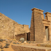 Meroe, Pyramid XI
