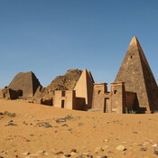 Meroë - pyramids