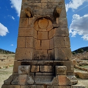 Triumphal Arch statue niche