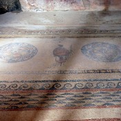 Mosaic of the amphorea and the bird