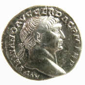 Een denarius met de beeltenis van de Romeinse keizer Trajanus