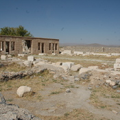 Pasargadae, Monument made of recycled stones