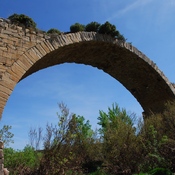 Puente de Mantible sobre el río Ebro