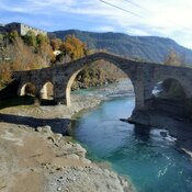 Puente románico de Besians